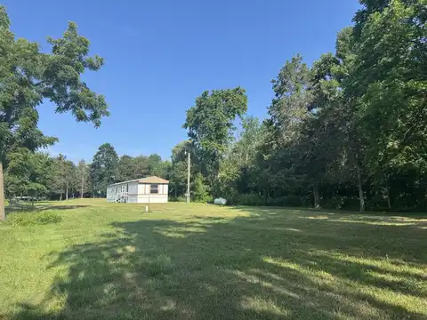 10500 CR 687, South Haven, MI 49090
