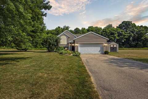 6487 Fox Run Drive NE, Rockford, MI 49341