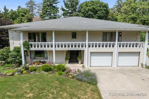 1217 El Camino Drive NW, Grand Rapids, MI 49504