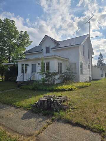 505 N Pine Street, Evart, MI 49631