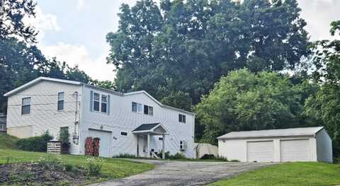 227 W Nelson Street, Hastings, MI 49058
