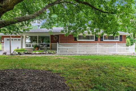 604 Gingham Avenue, Portage, MI 49002