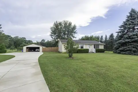 3348 Dexter Trail, Stockbridge, MI 49285