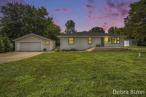 17929 S River Road, Three Rivers, MI 49093