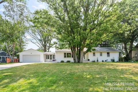 116 Loch Lomond Avenue NE, Grand Rapids, MI 49546