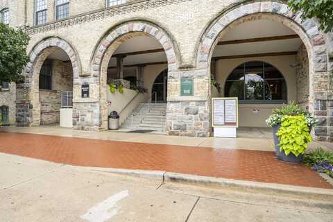 940 Monroe Avenue NW, Grand Rapids, MI 49503