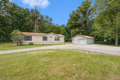2141 S Parsons Avenue, Fremont, MI 49412
