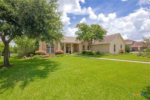 106 Pebble Brook, Victoria, TX 77904