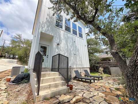 1200 Willow Drive, Canyon Lake, TX 78133
