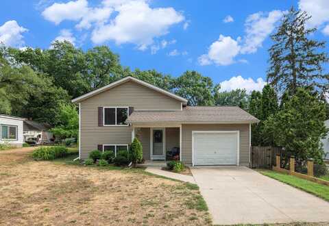 80 Vander Veen Avenue, Holland, MI 49424