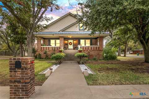 501 S Adams Street, Mc Gregor, TX 76657
