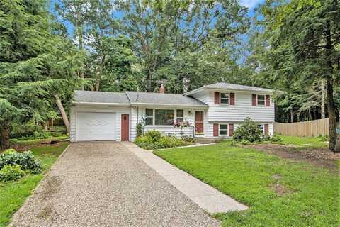3912 Robin Lane, Kalamazoo, MI 49008