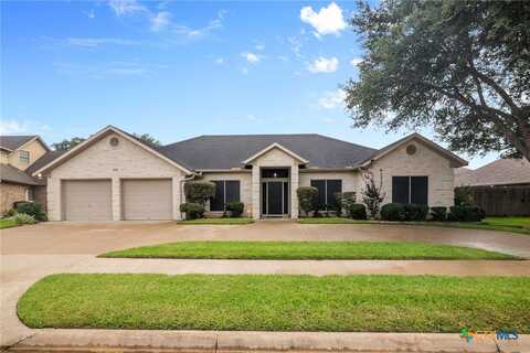 204 Crosswind Drive, Victoria, TX 77904