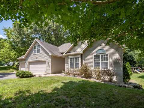 8816 Hathaway Road, Kalamazoo, MI 49009