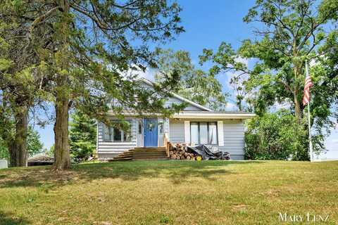 5537 Bristol Avenue NW, Comstock Park, MI 49321