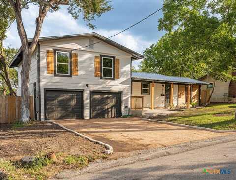 375 W Faust Street, New Braunfels, TX 78130