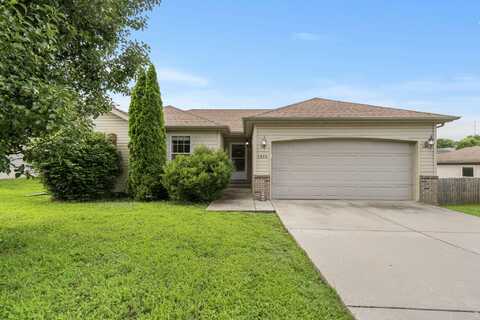 1300 W Robin Street, Ozark, MO 65721
