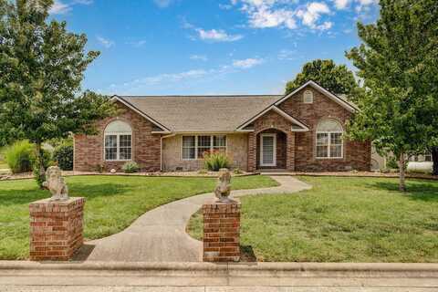 1485 S Village Lane, Bolivar, MO 65613