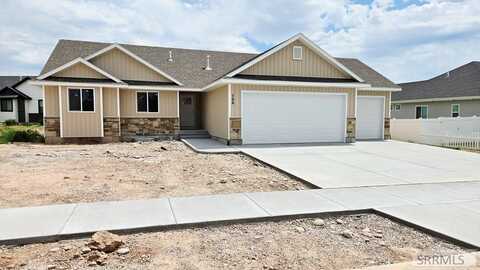 796 Hollow Drive, Ammon, ID 83401