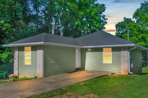 2431 N Kellett Avenue, Springfield, MO 65803