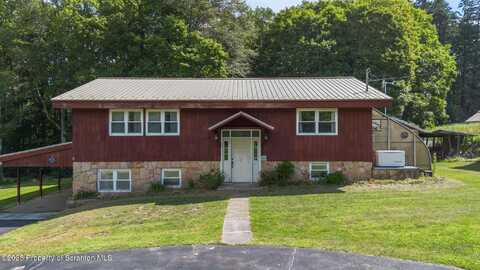 4275 Little League Road, Madison, PA 18444