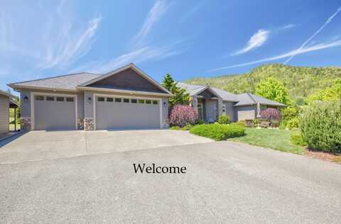 308 Crume Drive, Grants Pass, OR 97526