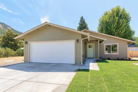 1029 SE Briannas Way, Grants Pass, OR 97527
