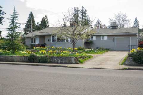 826 Holly Street, Ashland, OR 97520