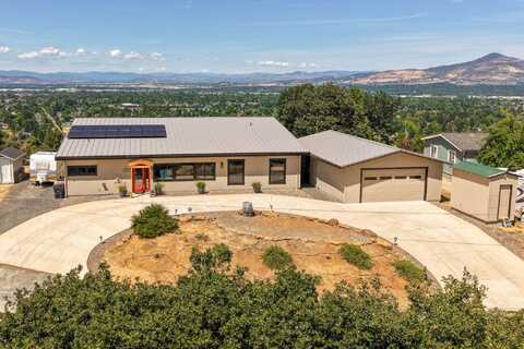 1873 Sundial Drive, Medford, OR 97501