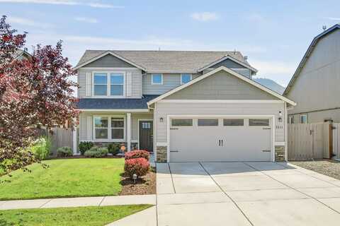3244 Cheltenham Way, Medford, OR 97504
