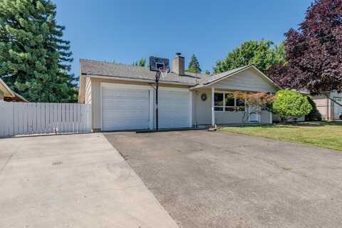 104 Windsor Way, Central Point, OR 97502