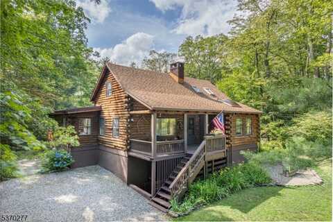 278 Wooley Rd, West Milford, NJ 07480