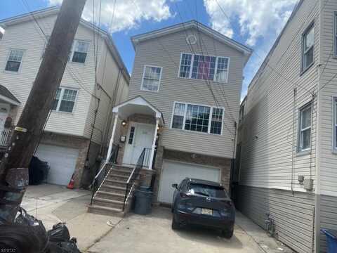 110 Livingston St, Elizabeth, NJ 07206