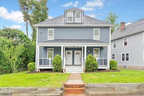 2 Thompson St, Morristown, NJ 07960
