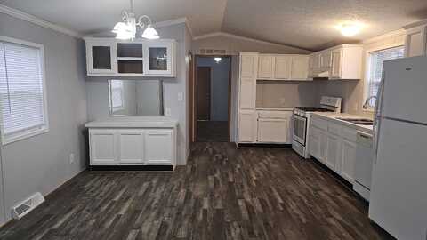 4132 Bunnycreek, Burton, MI 48519