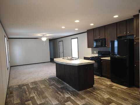 23 Van Buren Cir, Davison, MI 48423