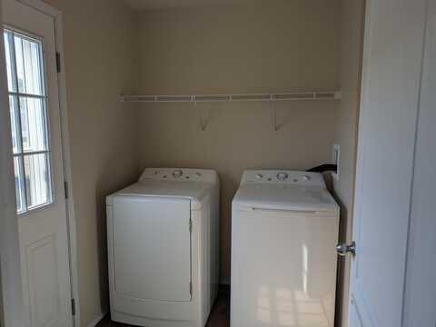 124 Taylor Ct, Davison, MI 48423