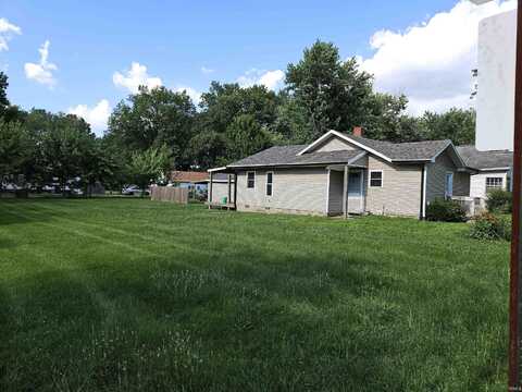 3006 Sweetser Avenue, Evansville, IN 47714