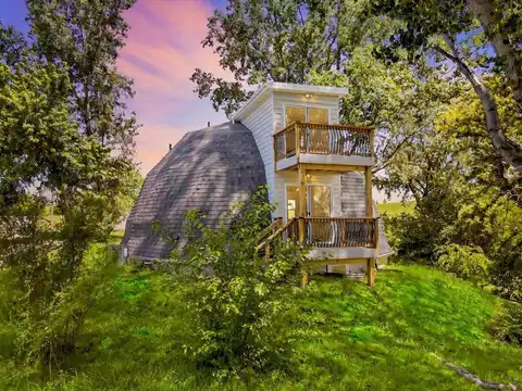 1715 ROCK BLUFF Road, PLATTSMOUTH, NE 68048