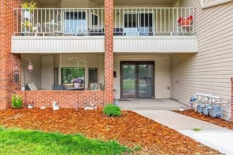 15 LAKESHORE Court, COUNCIL BLUFFS, IA 51501