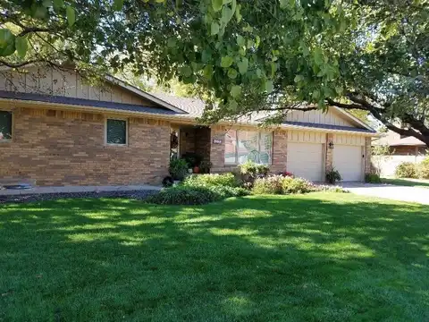 1220 North Pershing Avenue, Liberal, KS 67901