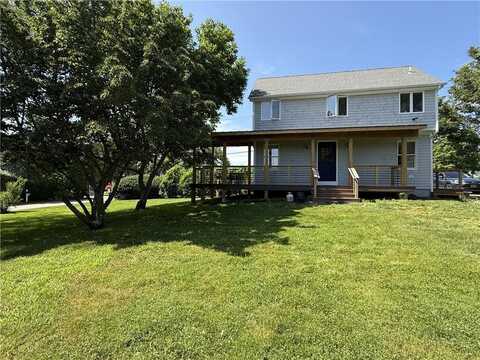 157 Briarwood Avenue, Middletown, RI 02842