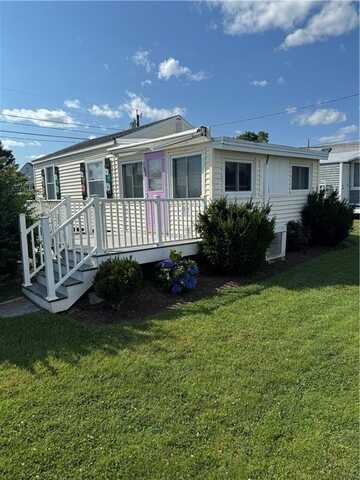 64 Burnside Avenue, Narragansett, RI 02882