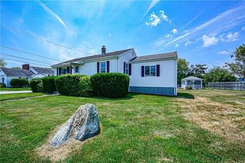117 Wolcott Avenue, Middletown, RI 02842