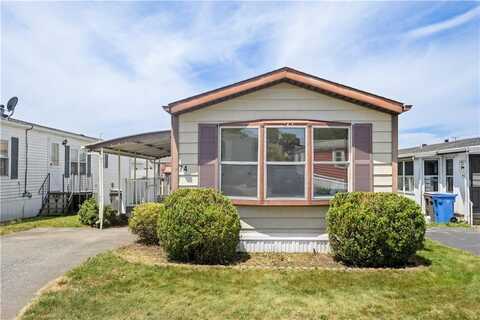 74 Bayview Park, Middletown, RI 02842
