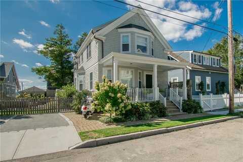 6 Bayside Avenue, Newport, RI 02840