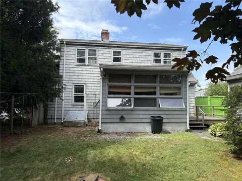 10 JESSE DAVIS Lane, Barrington, RI 02806