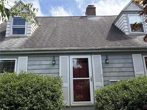10 JESSE DAVIS Lane, Barrington, RI 02806