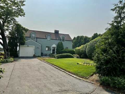 160 Col. John Gardner Road Road, Narragansett, RI 02882