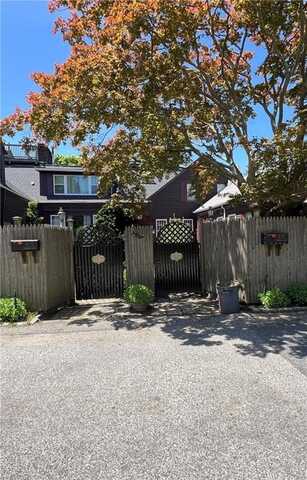167 Coggeshall Avenue, Newport, RI 02840
